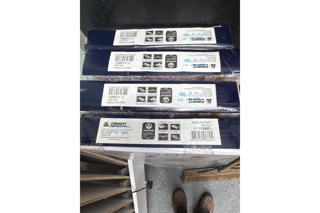 Firmfit point of sale display unit c/w four packs of Firmfit rigid core planks in grey, nine planks - Image 2 of 5