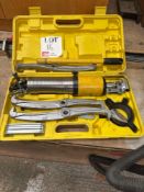 Bottle Jack pullkey system in case