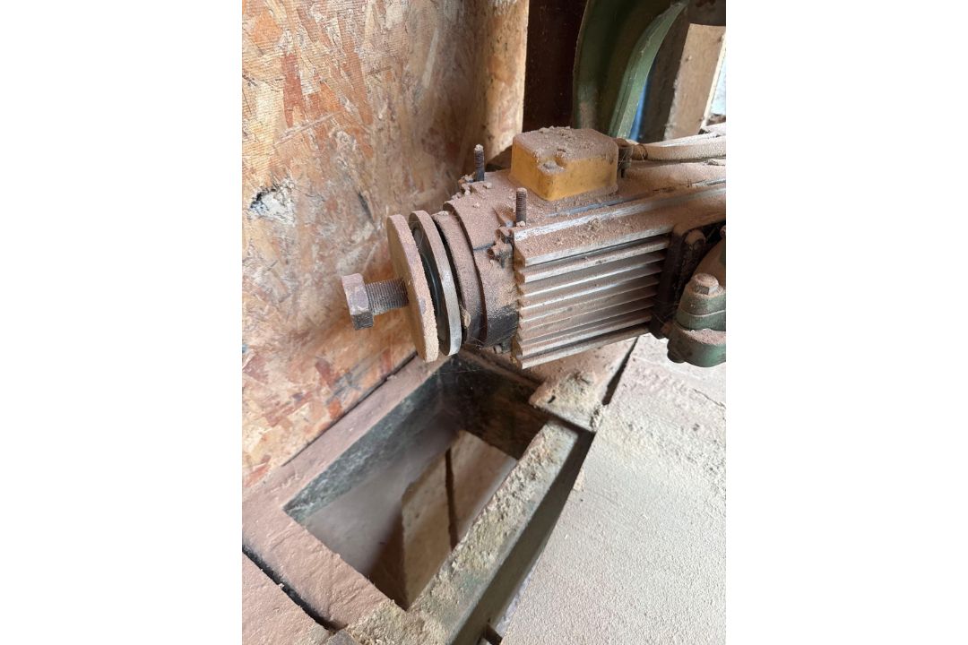 Wadkin cross cut/radial arm saw, suitable for spares and repair - Image 4 of 5