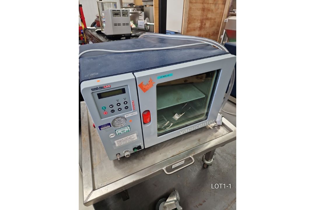 Vacuum Oven Vacucenter Salvis Lab VD4 - Image 3 of 4