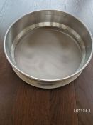 Sieves 1 x 355mic aperture and 1x 500mic