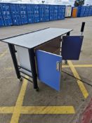 Scientific Trespa lab bench with nylon castors