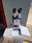 Zeiss 47 50 22 Microscope