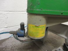Unbranded electric bench mounted pneumatic corner notcher & bench Bench size: 1.4m x 600mm Please