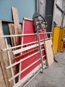 Safety Speed Vertical panel saw (2013)