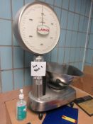 Lario bench top dial weighing scales
