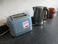 4-slice toaster & kettle