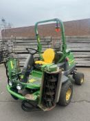 JOHN DEERE 8400 Commercial Ride -On Lawnmower