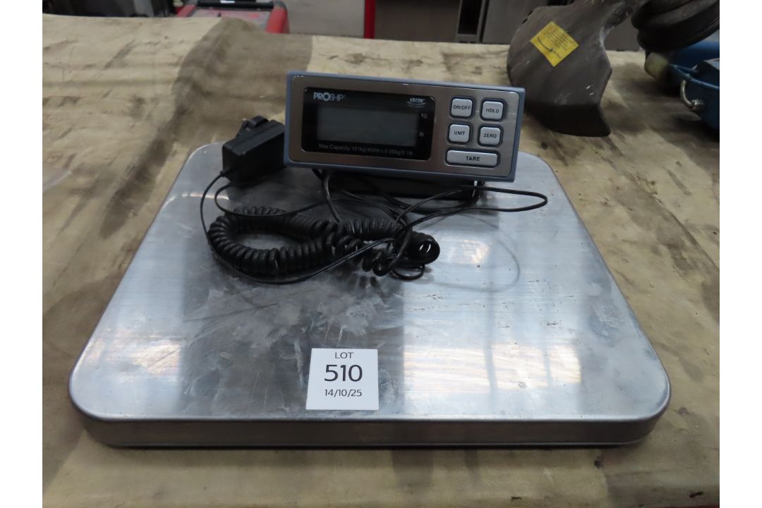 Proship Scales by Abcon. Max capacity 181kg/400lb, Min capacity 0.05kg/0.1lb - Image 1 of 2