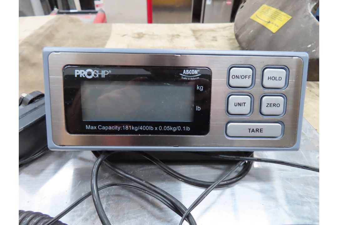 Proship Scales by Abcon. Max capacity 181kg/400lb, Min capacity 0.05kg/0.1lb - Image 2 of 2
