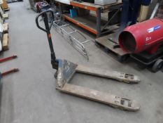 Pallet truck