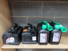 4x plastic fuel cans