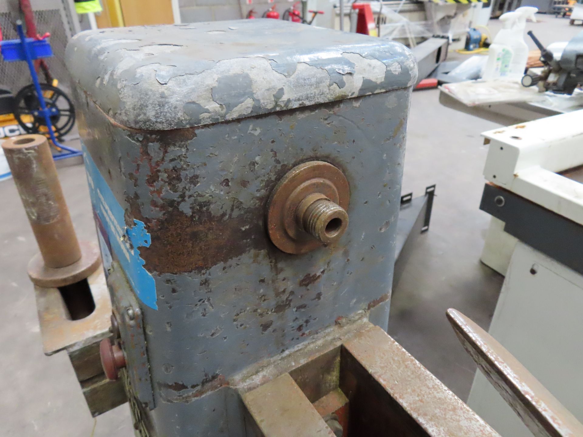 Union Jubilee centre lathe -3PH - Image 4 of 6