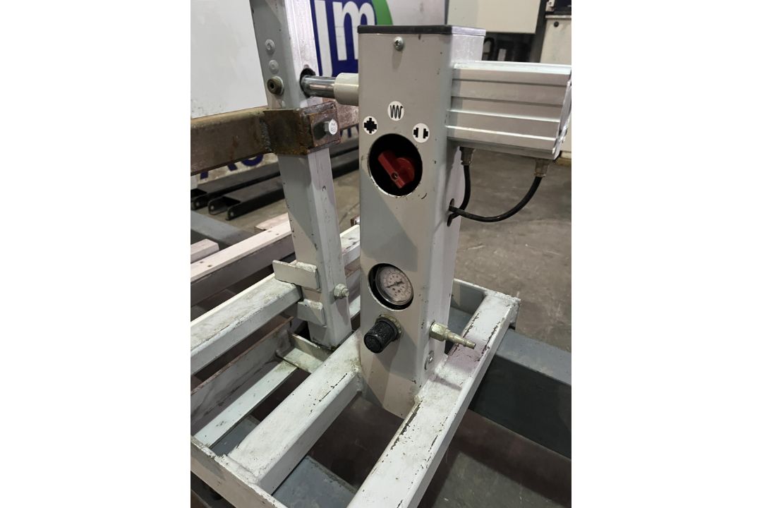 Nichols Panelmate Adjustable Mobile Carcase Clamp - Image 3 of 5