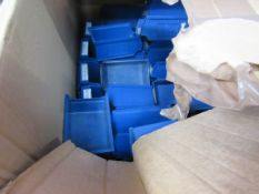 Quantity plastic bins