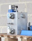 Hydraulic manifold