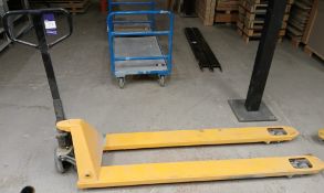Unbadged Hand Hydraulic Pallet Truck, 2000KG Capacity (Approx. 1800 Forks)