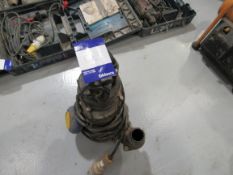 Submersible pump 110v. Located in Corby