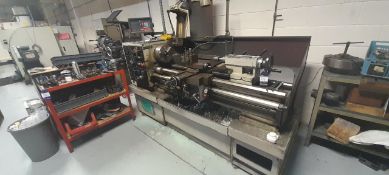 Harrison M390 gap bed centre lathe Serial number 070061847 with Newall DP7 XY DRO, bench &