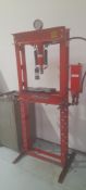 Clarke strongarm ESA15F 15T garage press
