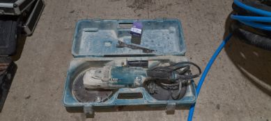 Makita GA9020 240v angle grinder