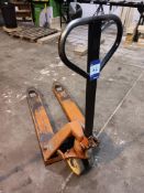 Pallet truck