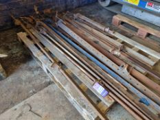 PALLET OF ASSORTED SASH CRAMPS