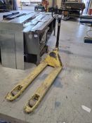 LHM230 pallet truck 2300kg capacity