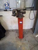 Forge steel 6” vice on pedestal