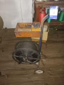 Mobile banding station