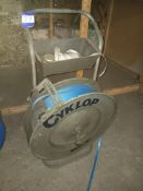 Cyclop mobile banding station