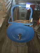 Mobile banding station