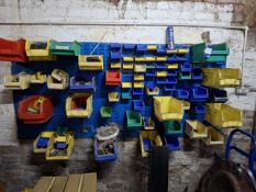 Quantity of lin bins and wall brackets