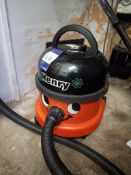 Numatic HVR200A “Henry”