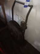 Mobile banding station