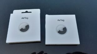 2 Apple air tags, Boxed
