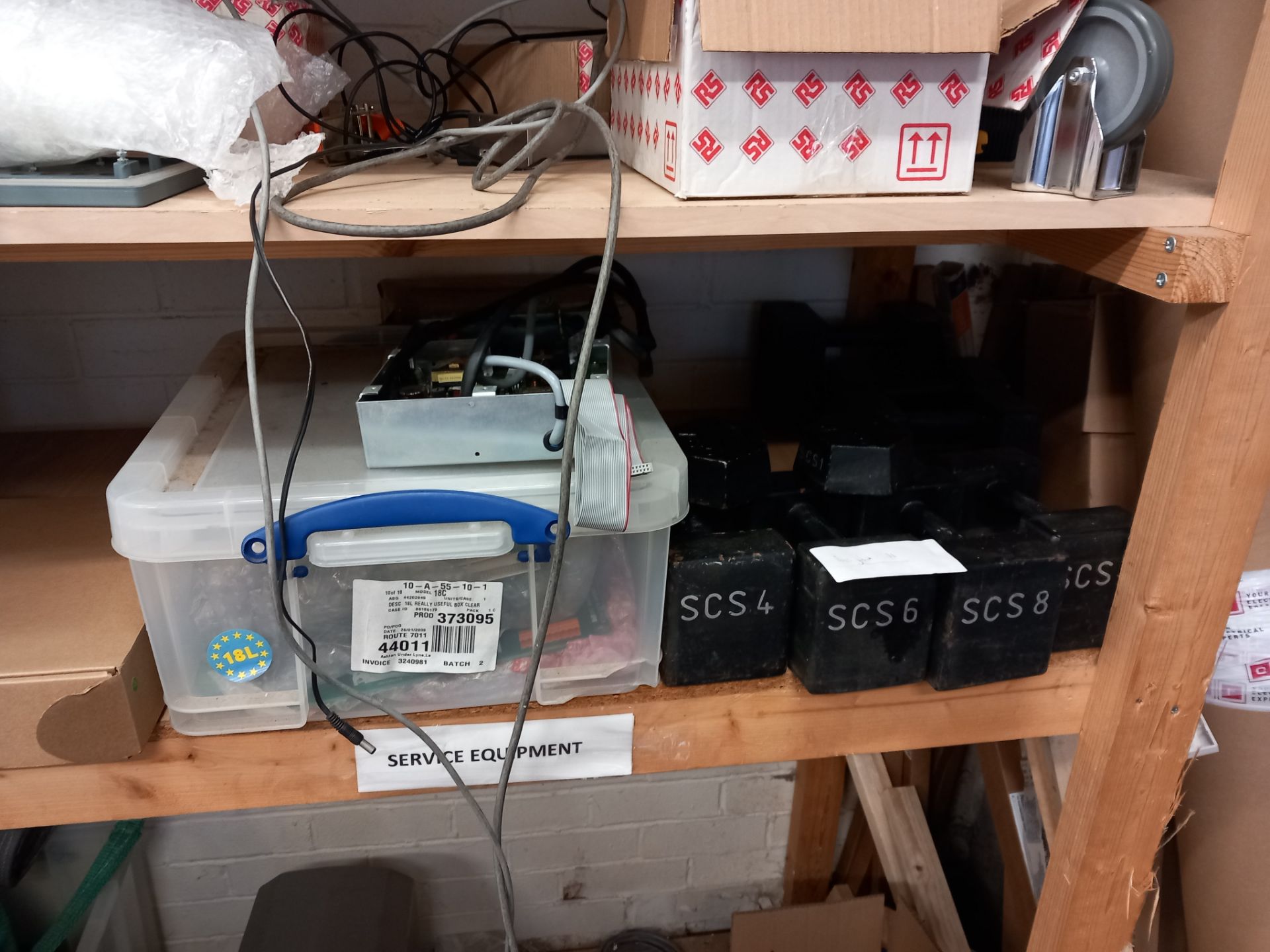 Large quantity of various component stock to 6x shelving units to include; valves, circuit boards, - Image 4 of 14