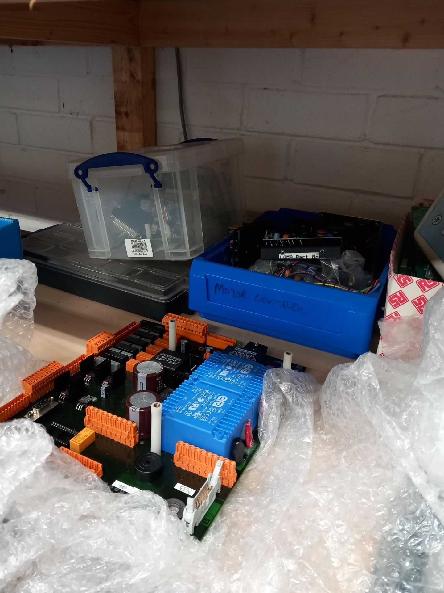 Large quantity of various component stock to 6x shelving units to include; valves, circuit boards, - Image 5 of 14