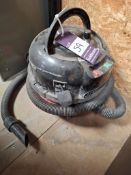Numatic HVR 200-22 vacuum cleaner