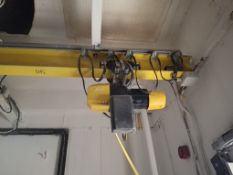 MORRIS HOIST CRANE WITH ELECTRIC PENDANT CONTROL - 500KG CAPACITY