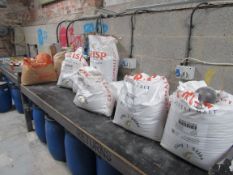 Quantity of assorted gain / malt
