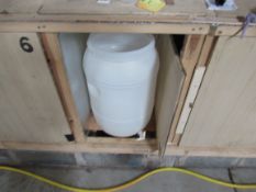 8 plastic fermentation vessels, 60L