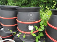Approx 30 40L Plastic casks with screw in shive