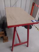Clarke CWB10F collapsible table