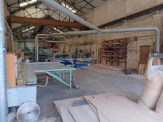 Various width ceiling hung extraction ducting