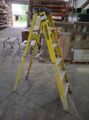 Youngman S400F/G 6 tread heavy duty fibreglass ladder