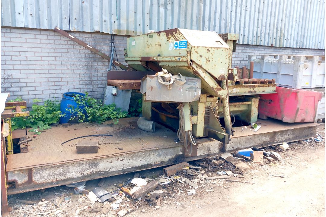 Kaltenbach heavy duty steel frame bandsaw - Image 1 of 4