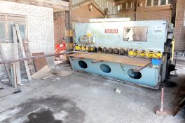 Pearson 13mmx3048mm guillotine Serial number 666602/2 (approx. 11Ton) (bolted to floor - viewing