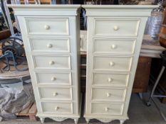 Set of 2 tallboy drawers.