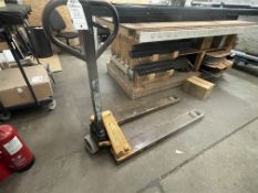 Hand pallet truck